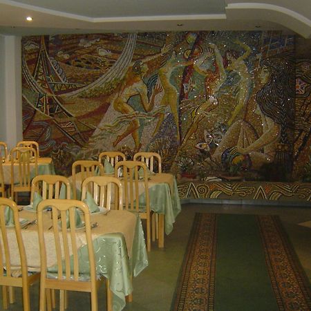 Zhibek Zholy Hotel Astana Exterior foto